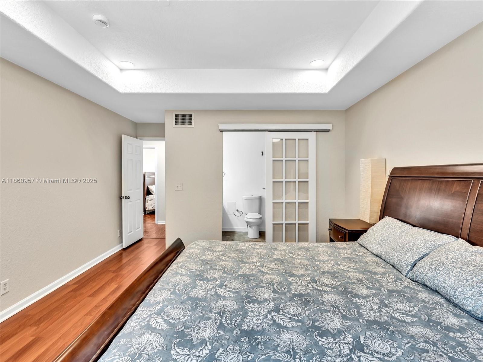 Courtyard at the Grove - Residential