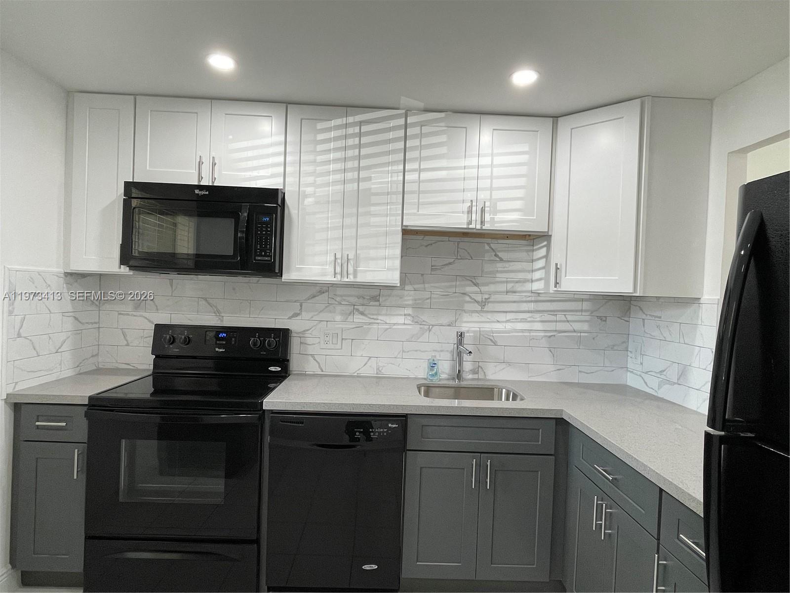 SANDS POINT 4 CONDO - Residential Lease