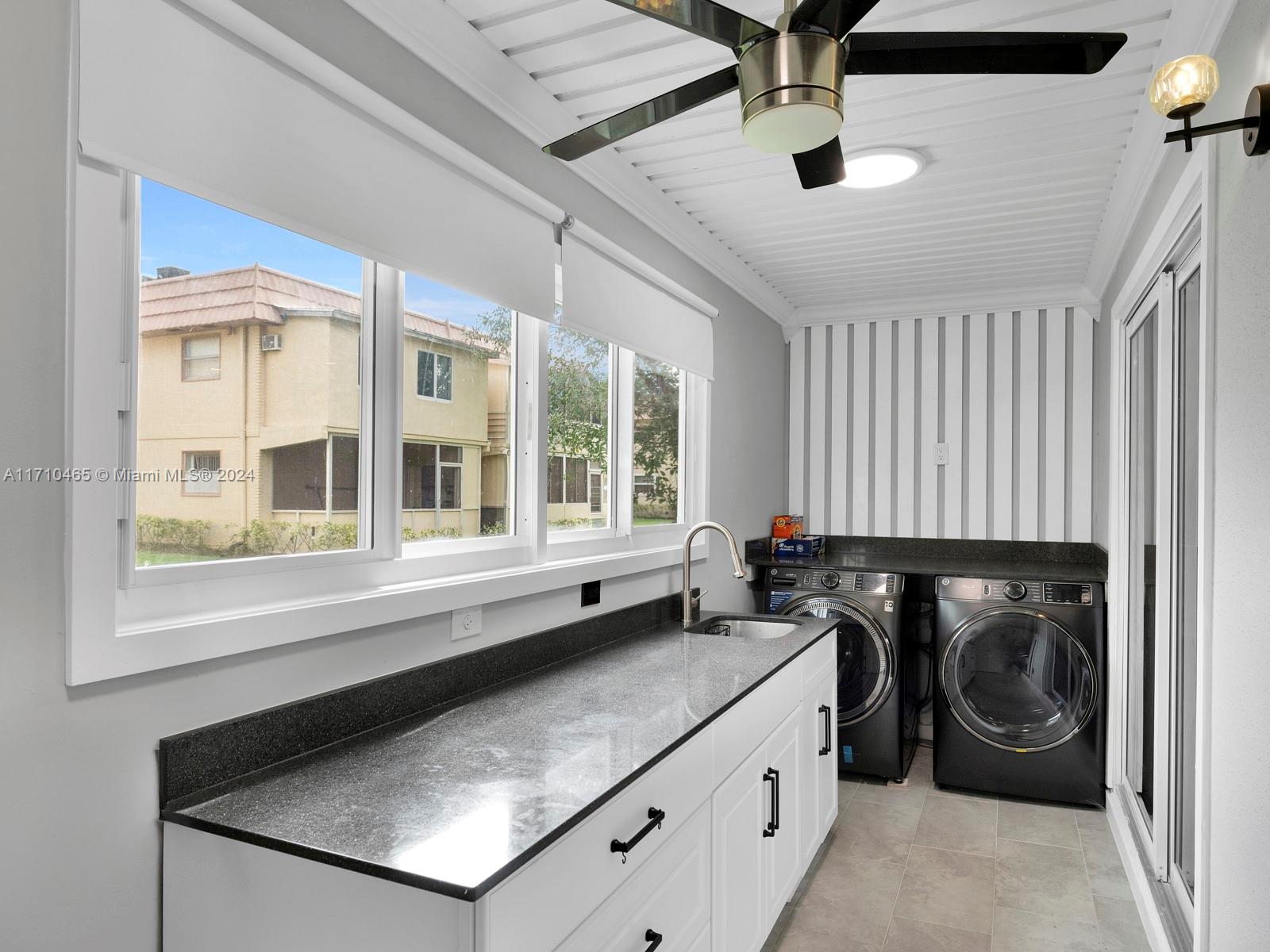 KINGS POINT SAXONY CONDOS - Residential