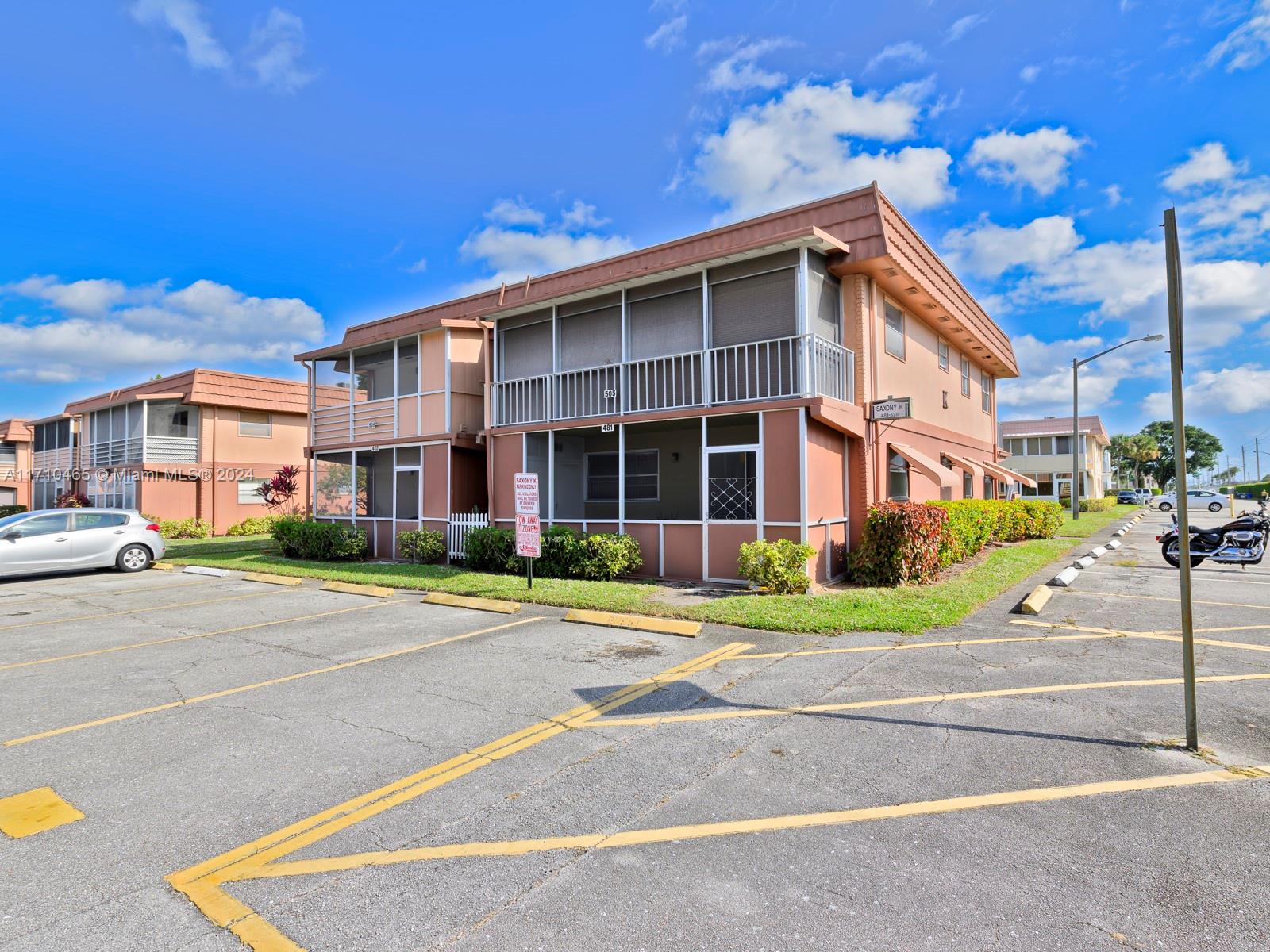KINGS POINT SAXONY CONDOS - Residential