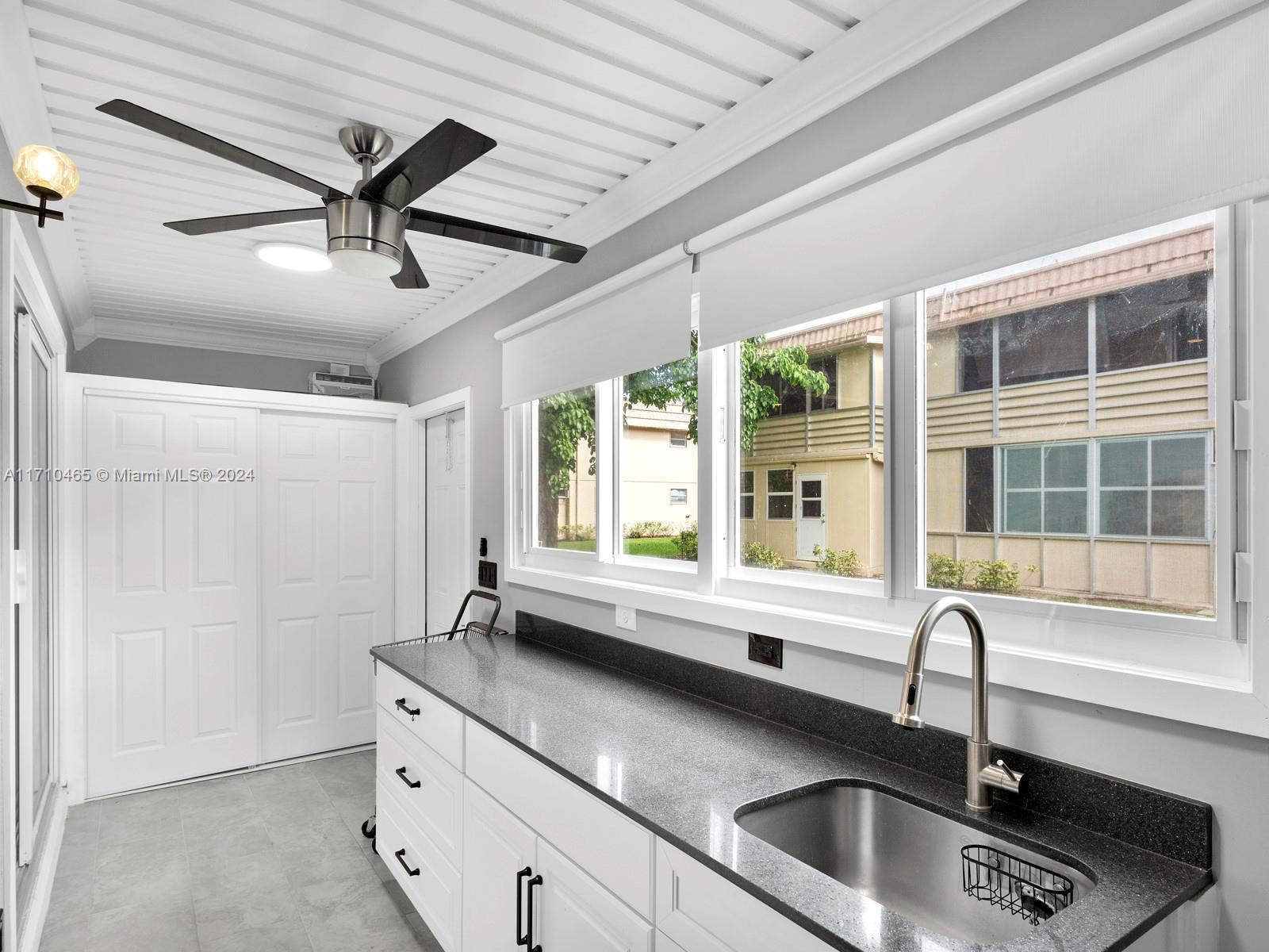 KINGS POINT SAXONY CONDOS - Residential