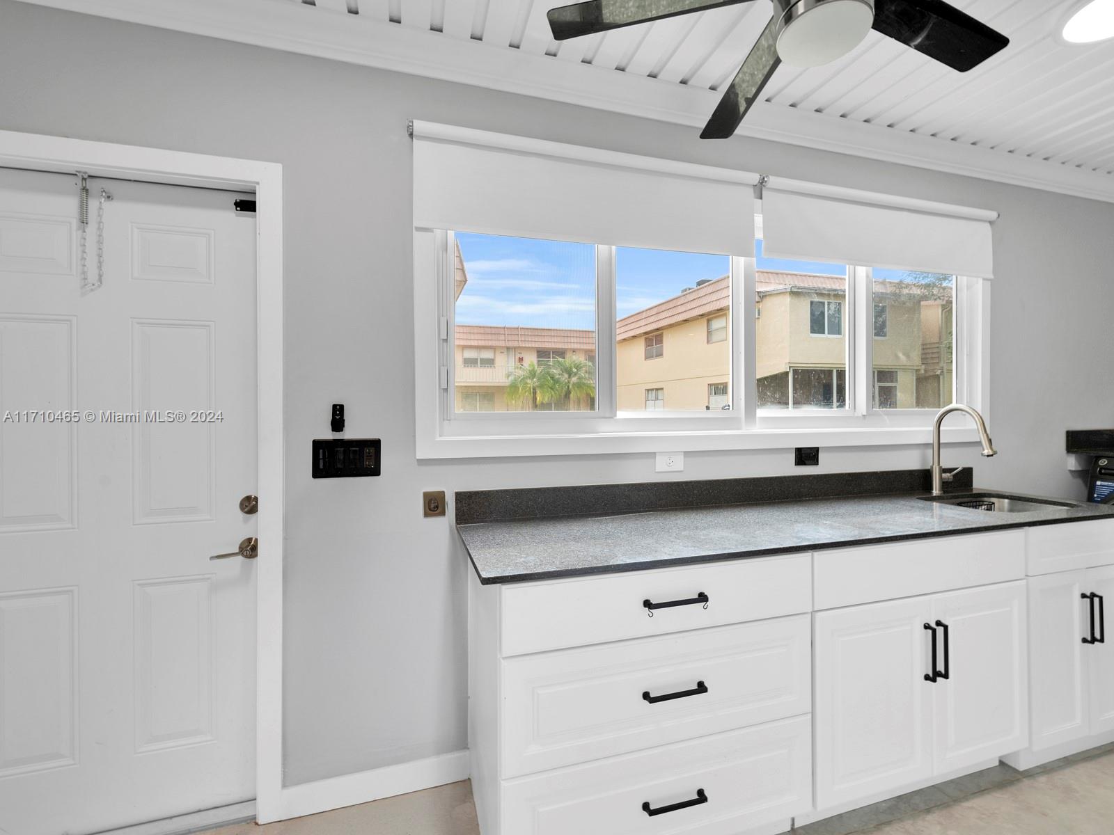 KINGS POINT SAXONY CONDOS - Residential