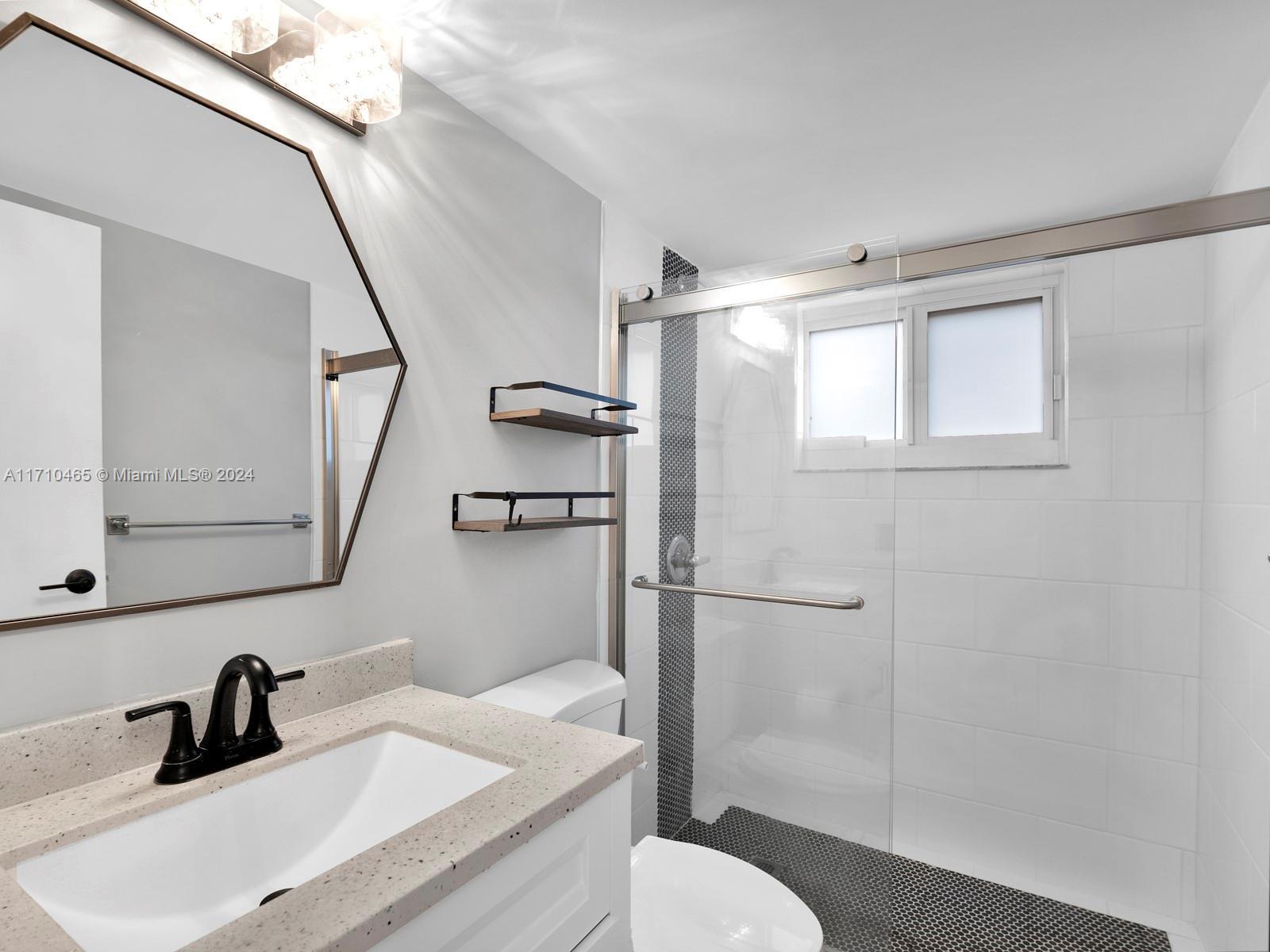 KINGS POINT SAXONY CONDOS - Residential