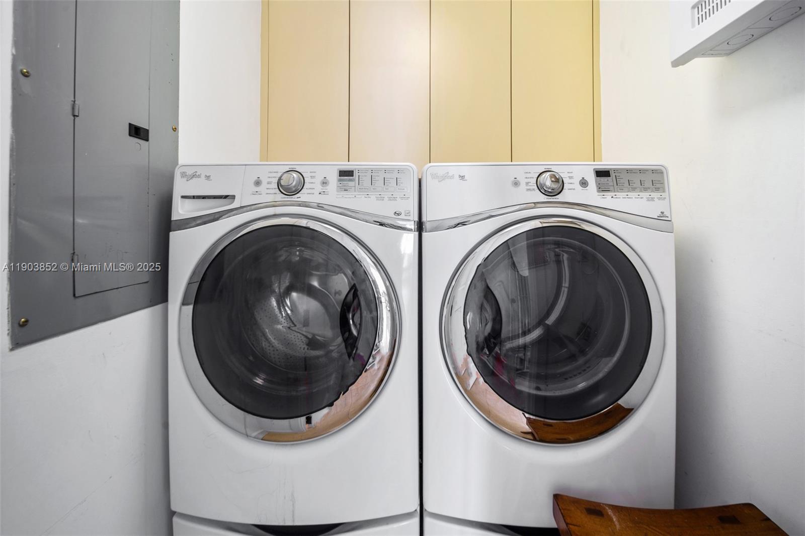 BAYVIEW FISHER ISL CONDO - Residential Lease