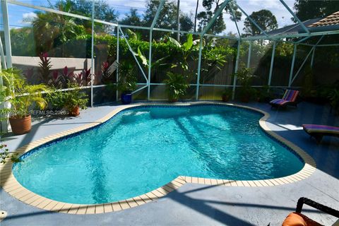 Tiny photo for 1335 E Barwick Ranch Cir, Delray Beach, FL 33445 (MLS # A11975875)