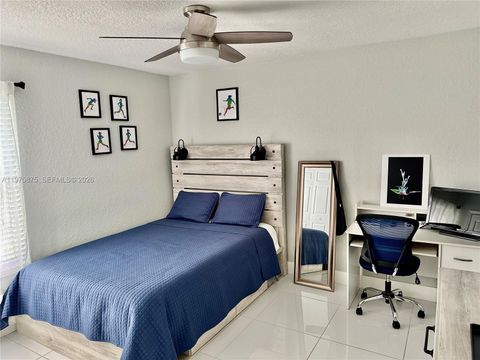 Tiny photo for 1335 E Barwick Ranch Cir, Delray Beach, FL 33445 (MLS # A11975875)