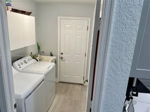 Tiny photo for 1335 E Barwick Ranch Cir, Delray Beach, FL 33445 (MLS # A11975875)