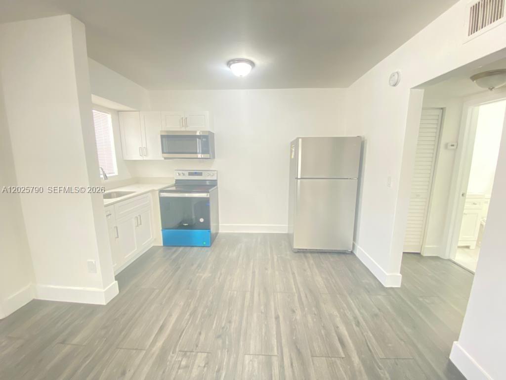 2150 NW 24th St 2