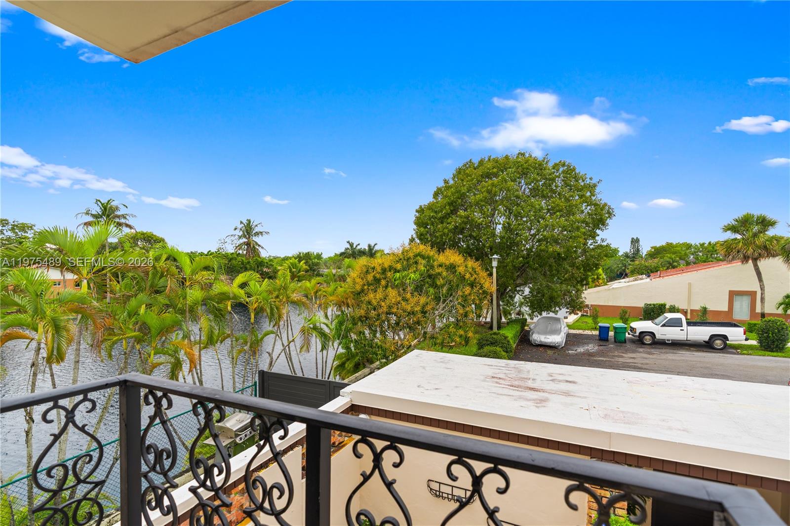 MIAMI LAKES LAKE MARTHA S - Residential