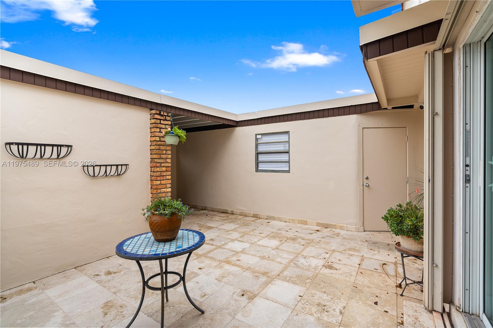 MIAMI LAKES LAKE MARTHA S - Residential