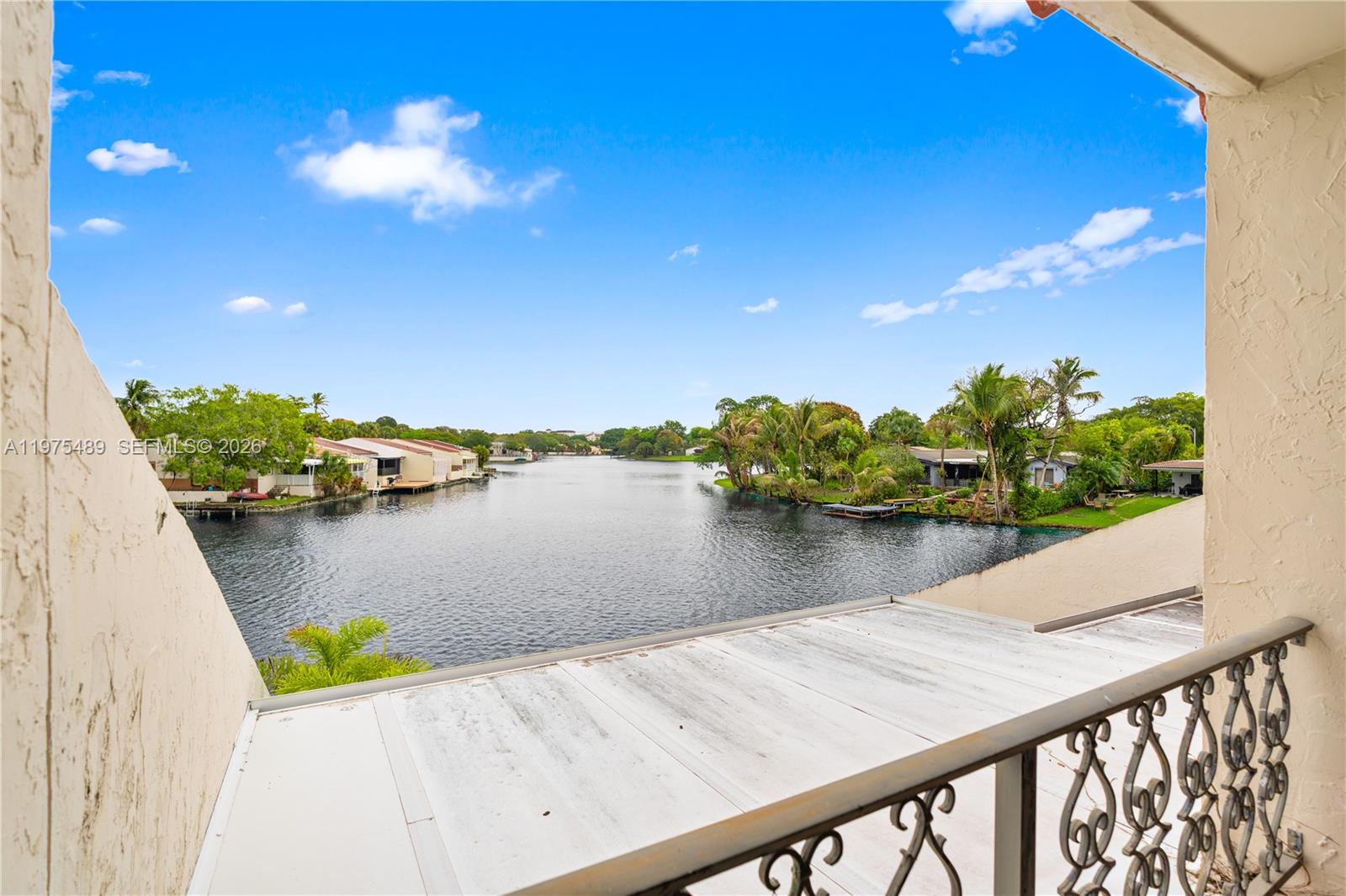 MIAMI LAKES LAKE MARTHA S - Residential