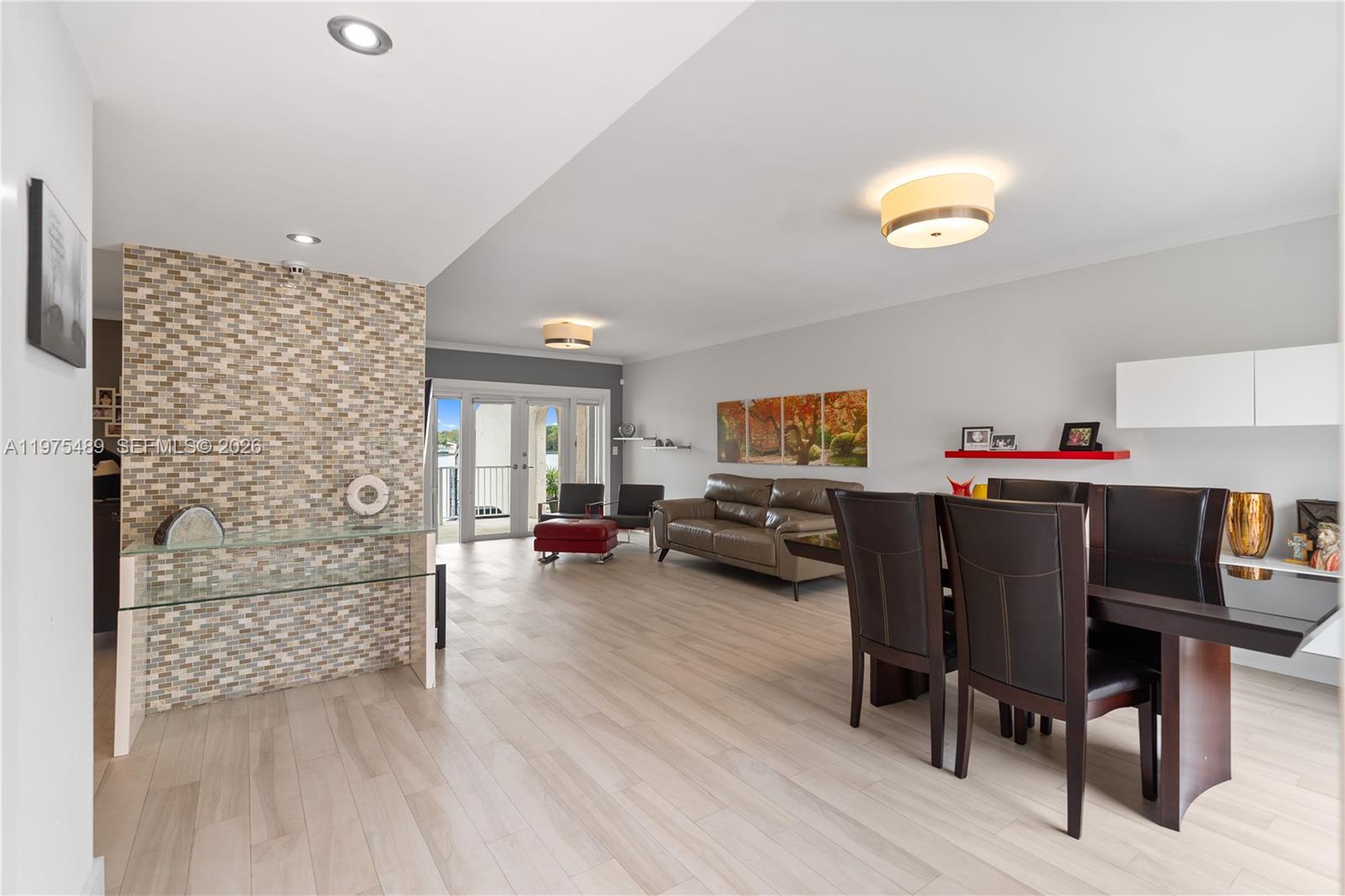 MIAMI LAKES LAKE MARTHA S - Residential