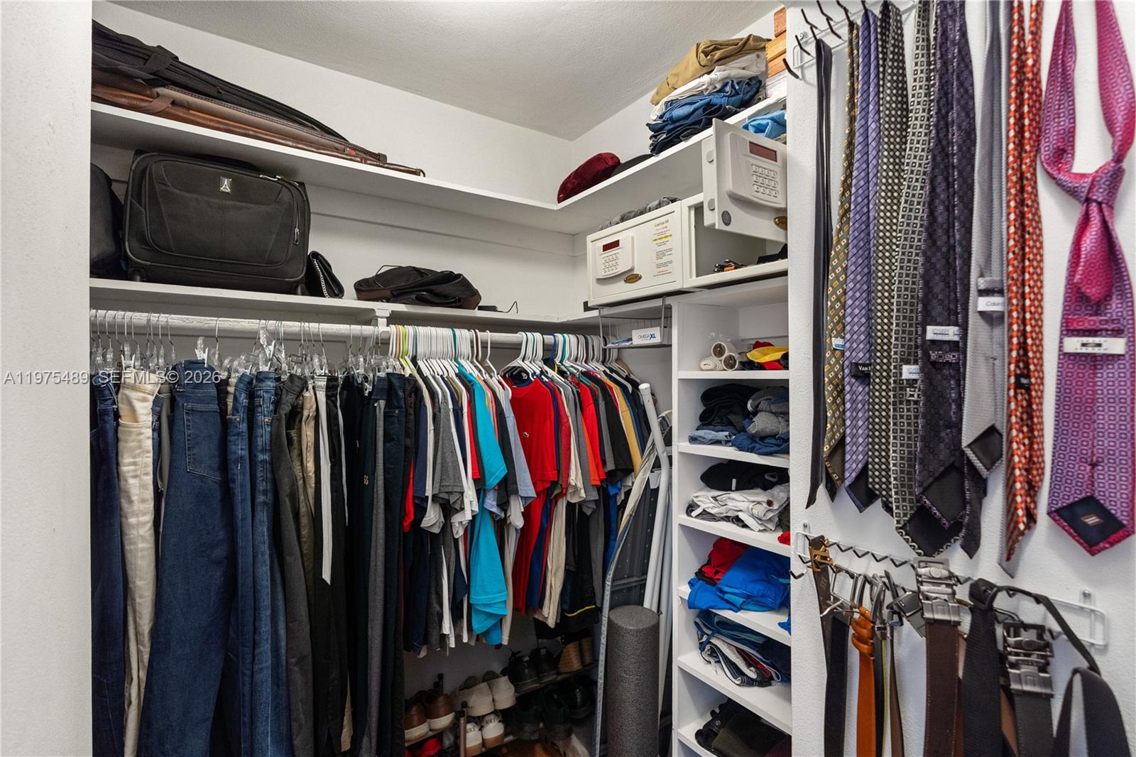 MIAMI LAKES LAKE MARTHA S - Residential