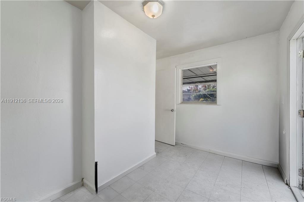 Port LaBelle - Residential