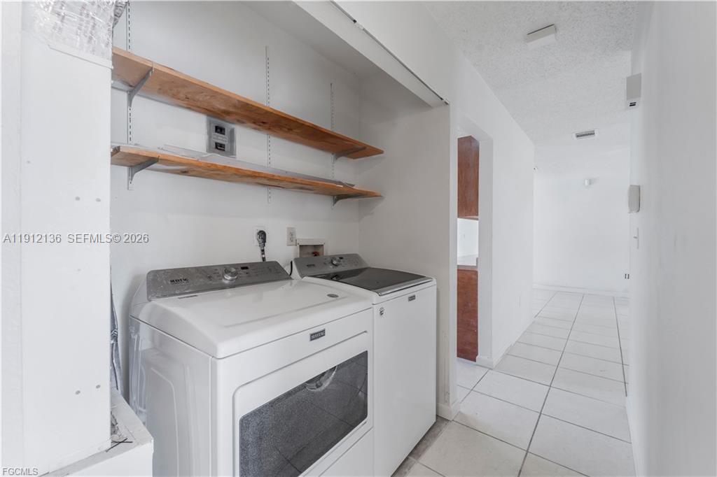 Port LaBelle - Residential