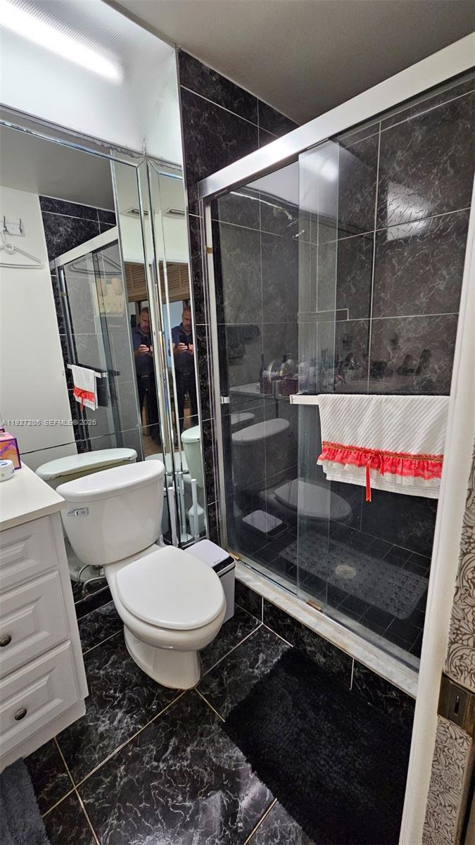 HOLLYWOOD GARDENS CONDOMI - Residential