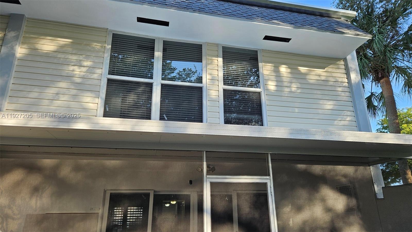 HOLLYWOOD GARDENS CONDOMI - Residential