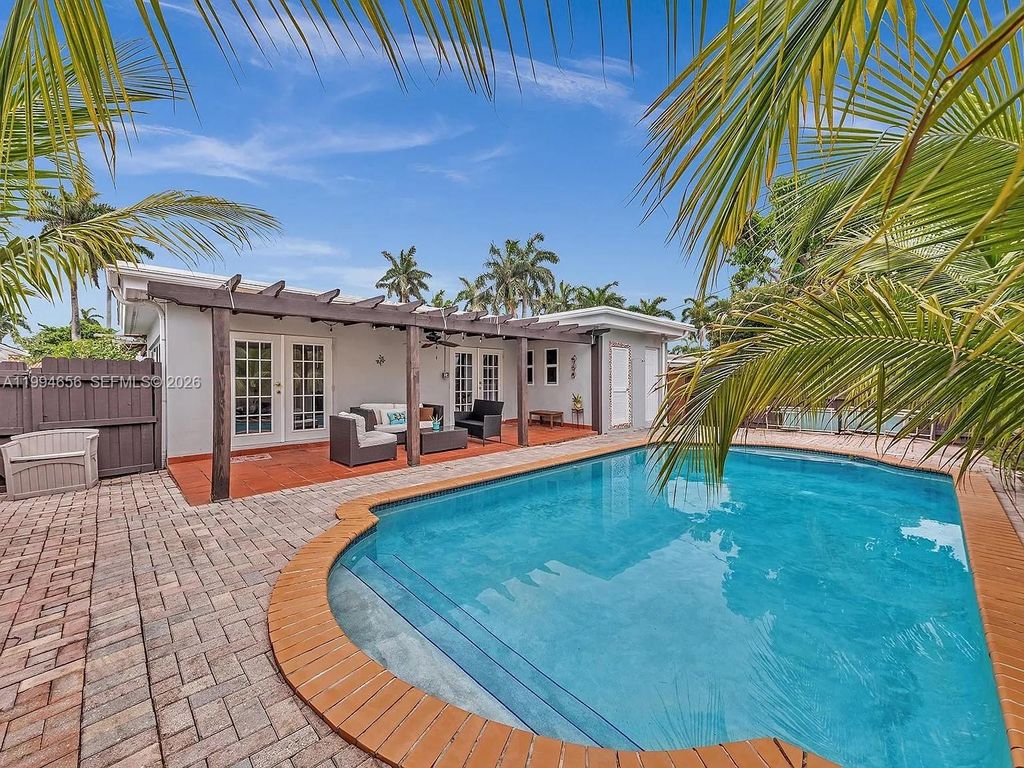 Photo of 1143 Lincoln St, Hollywood, FL 33019 (MLS # A11994656)