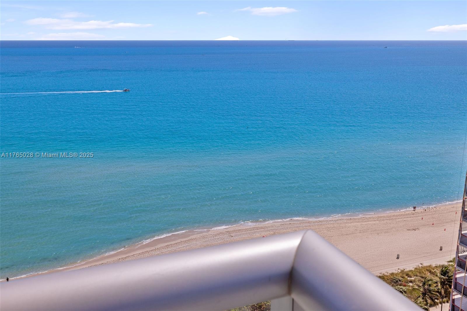 6799 Collins Ave Lph05, Miami Beach, Miami-Dade County, Florida - 2 Bedrooms  
2 Bathrooms - 