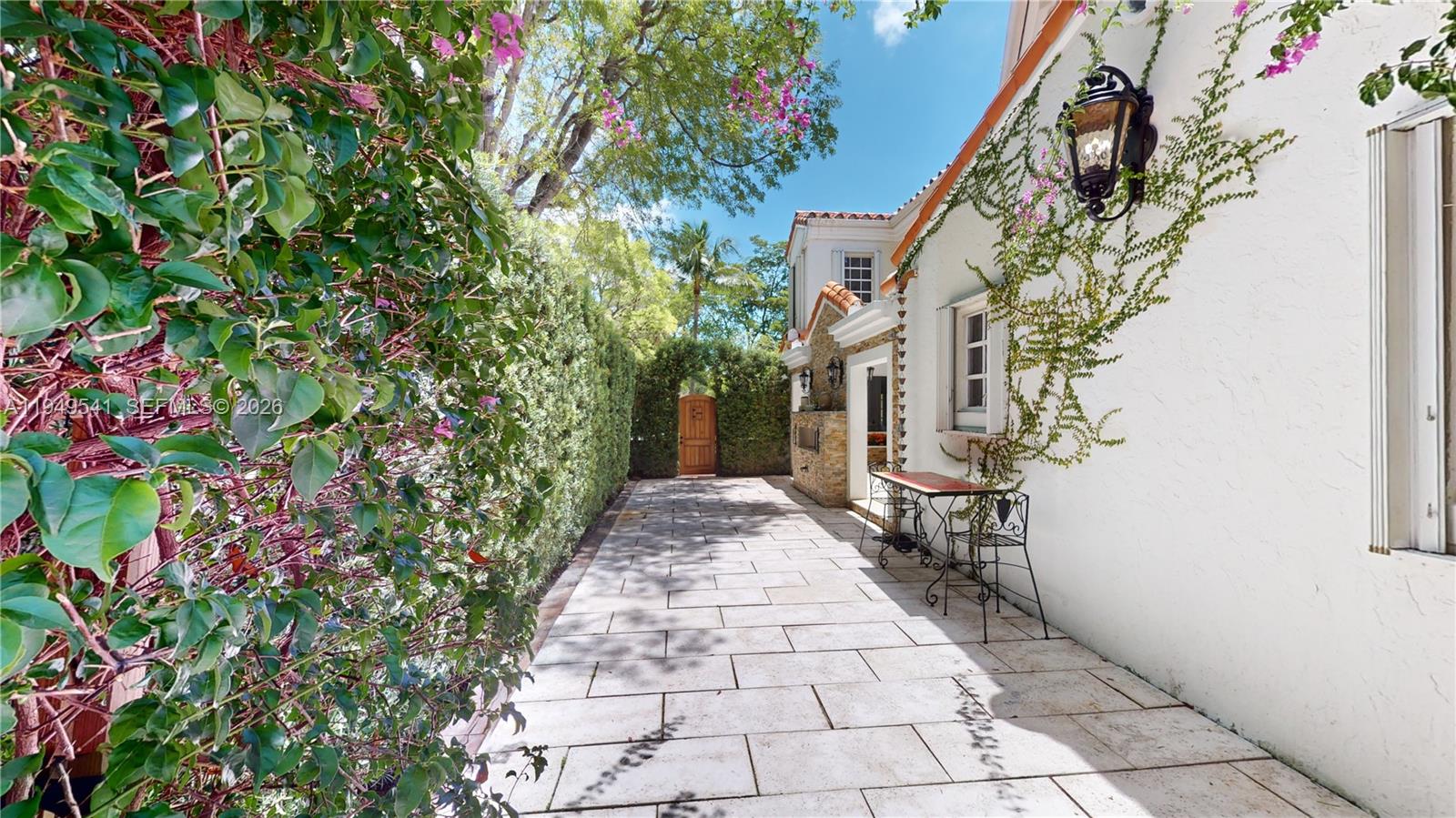 CORAL GABLES SEC B - Residential