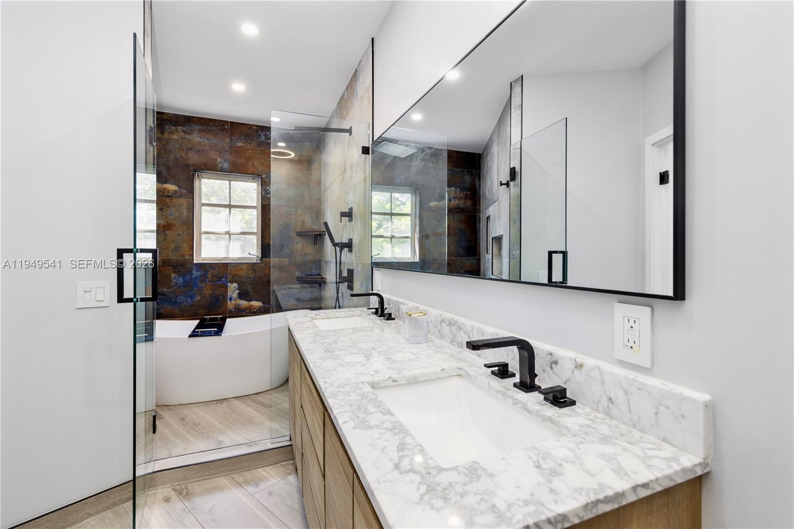 CORAL GABLES SEC B - Residential