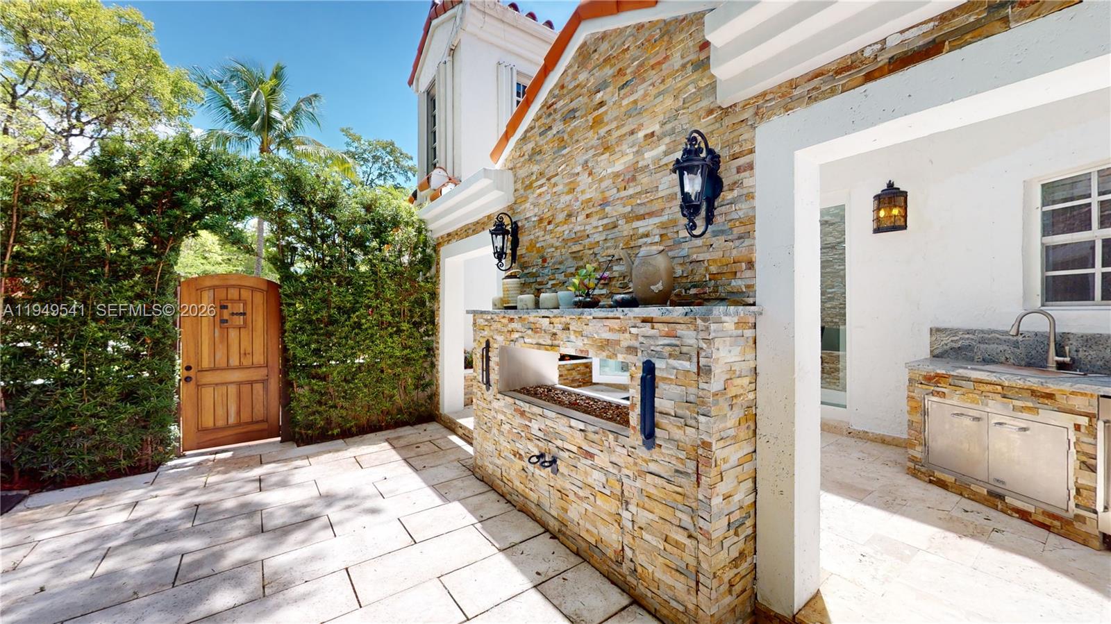 CORAL GABLES SEC B - Residential