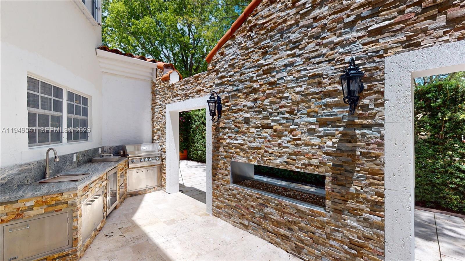 CORAL GABLES SEC B - Residential