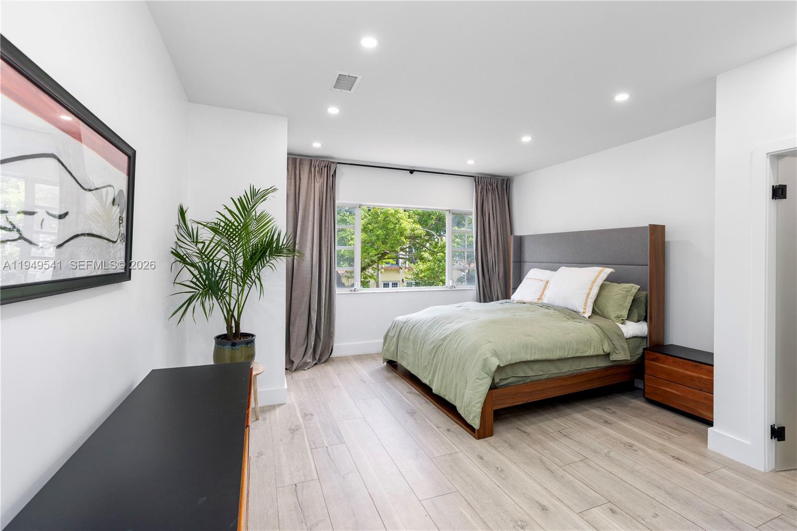 CORAL GABLES SEC B - Residential