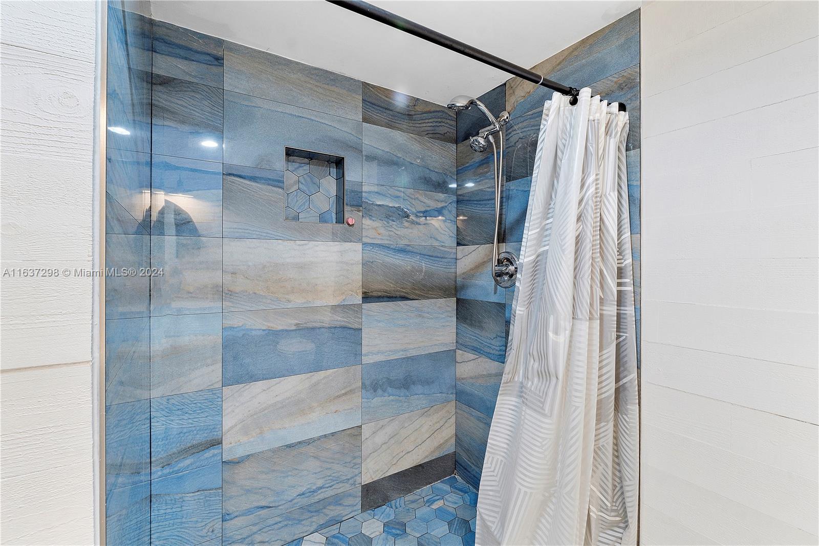 WINDSONG AT BOCA DEL MAR - Residential