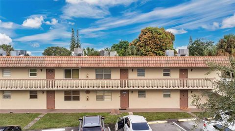 Photo of 3777 NW 78th Ave #15G, Davie, FL 33024 (MLS # A11871028)
