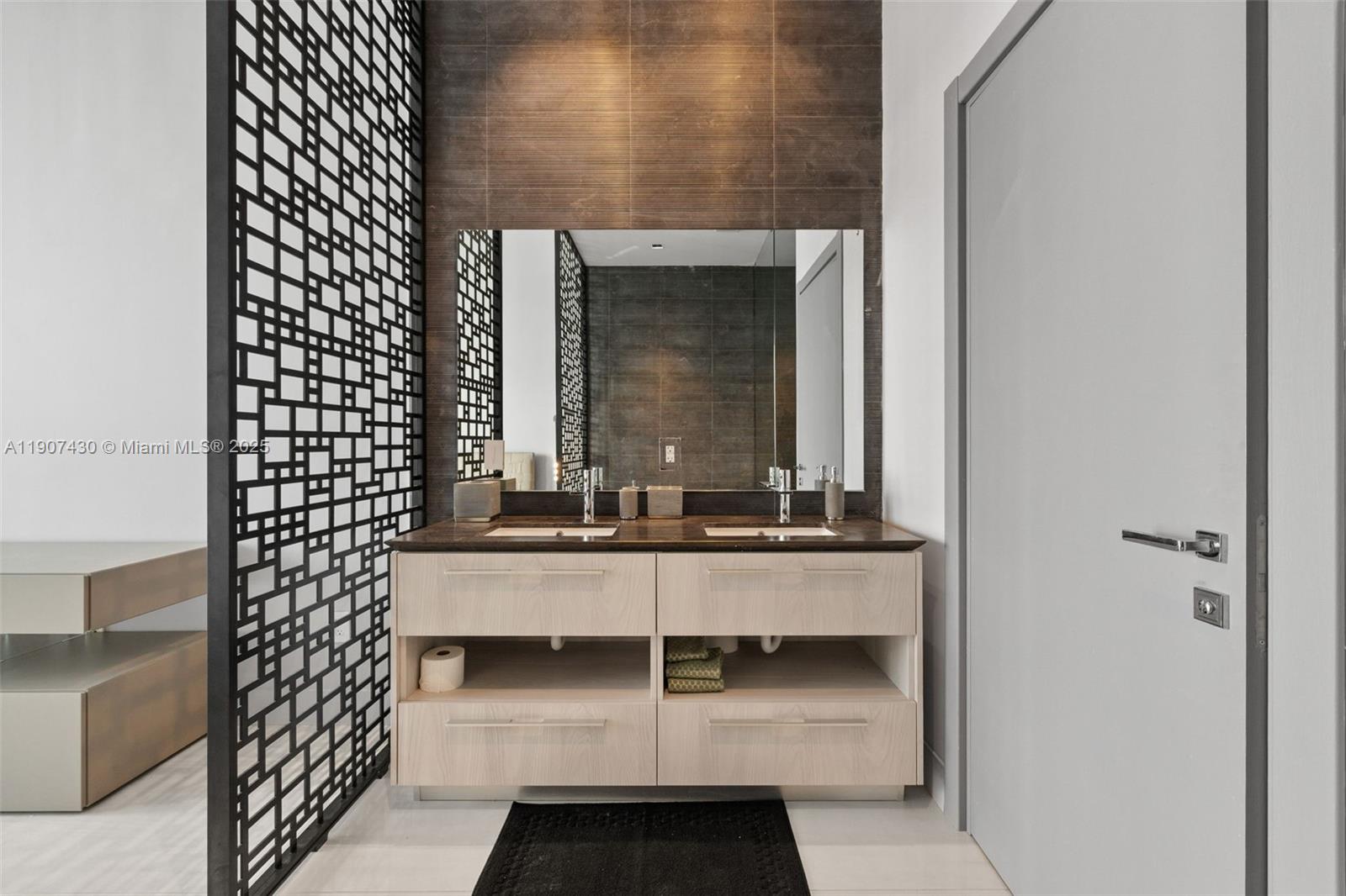 GRAN PARAISO CONDO - Residential Lease