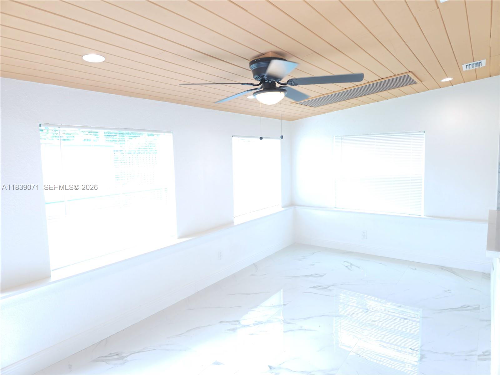 VINIK NO 2 - Residential