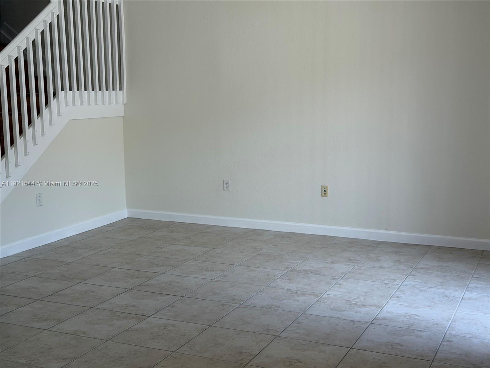 VENETIAN PARC WEST - Residential Lease