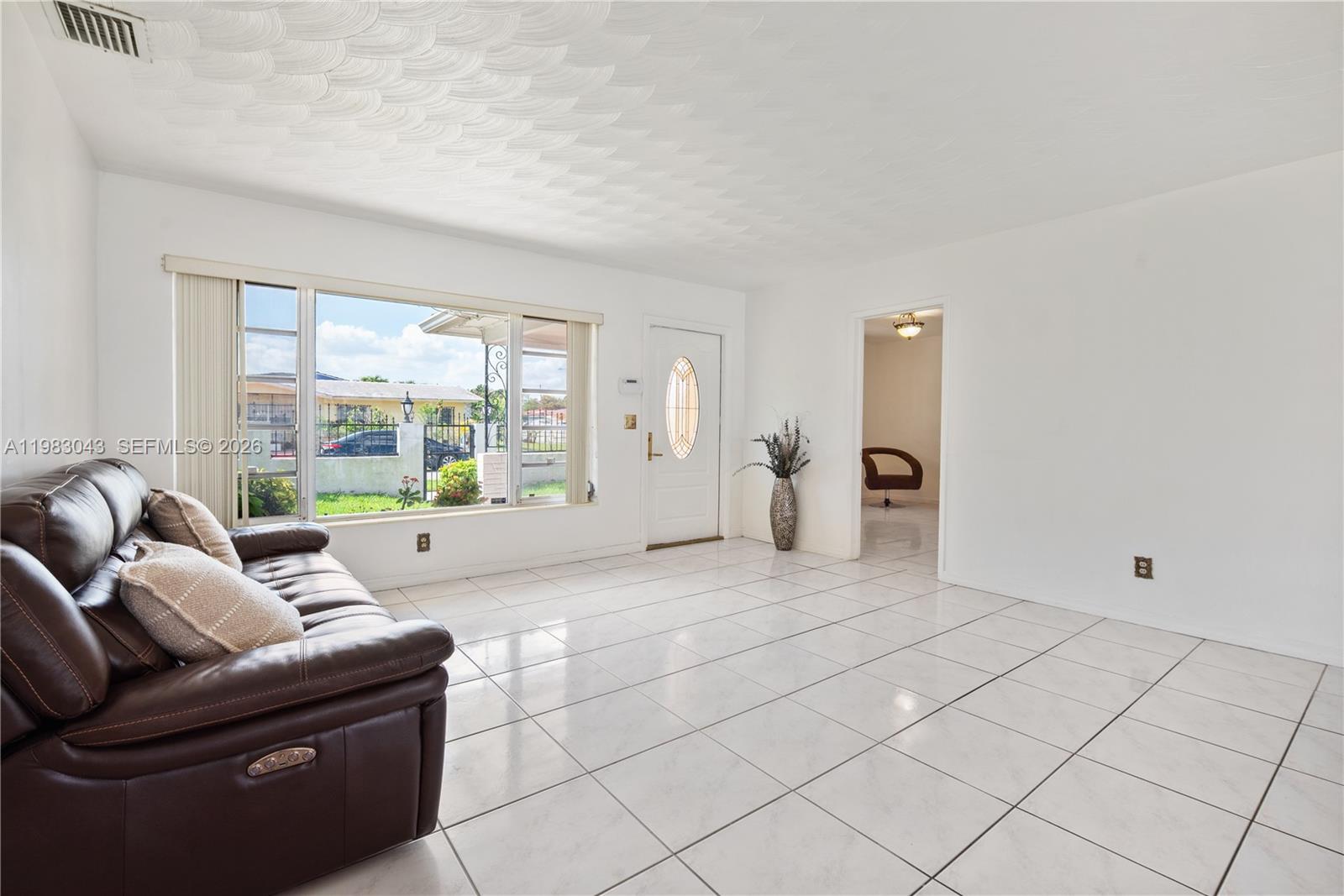 MOFFATVILLE - Residential