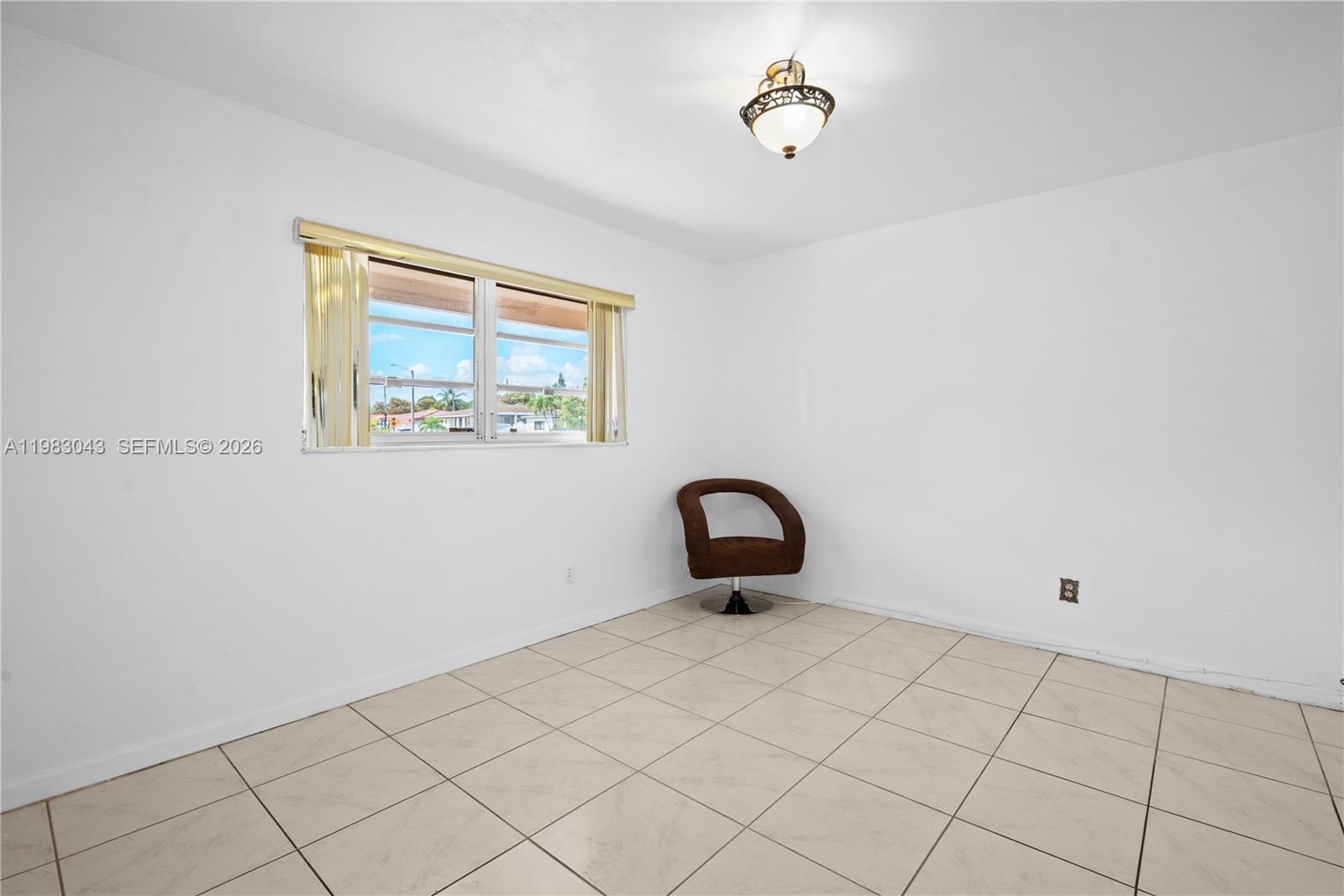 MOFFATVILLE - Residential