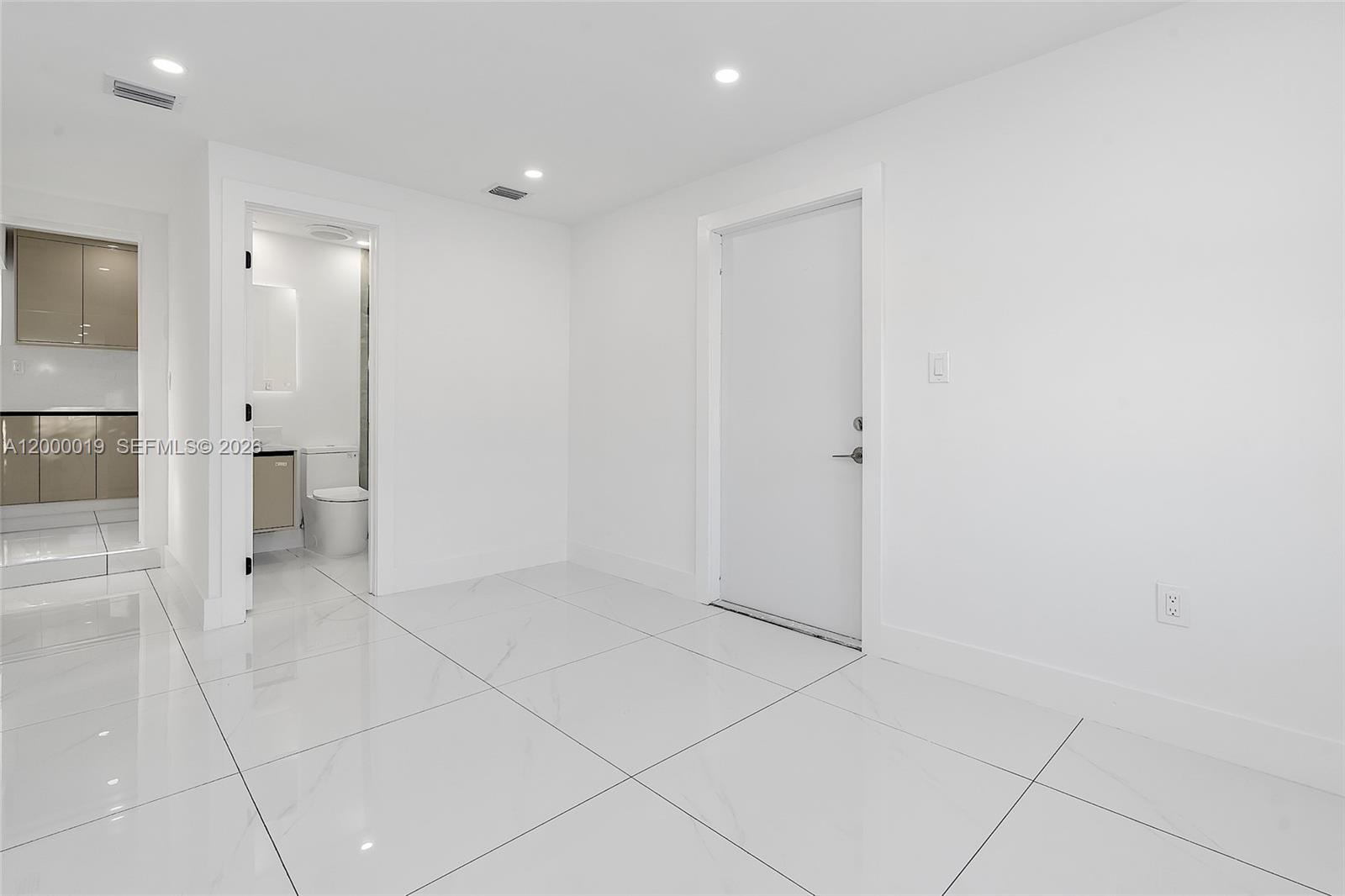 CORAL WAY CENTER AMD - Residential