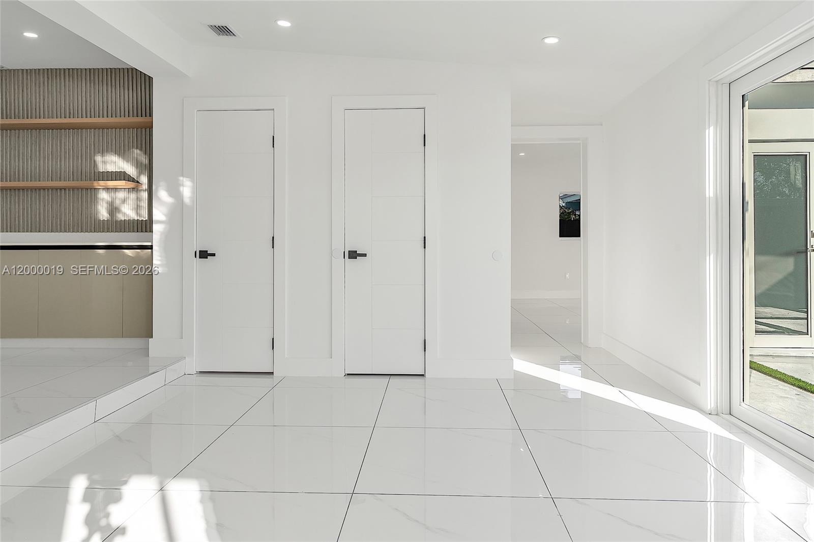 CORAL WAY CENTER AMD - Residential