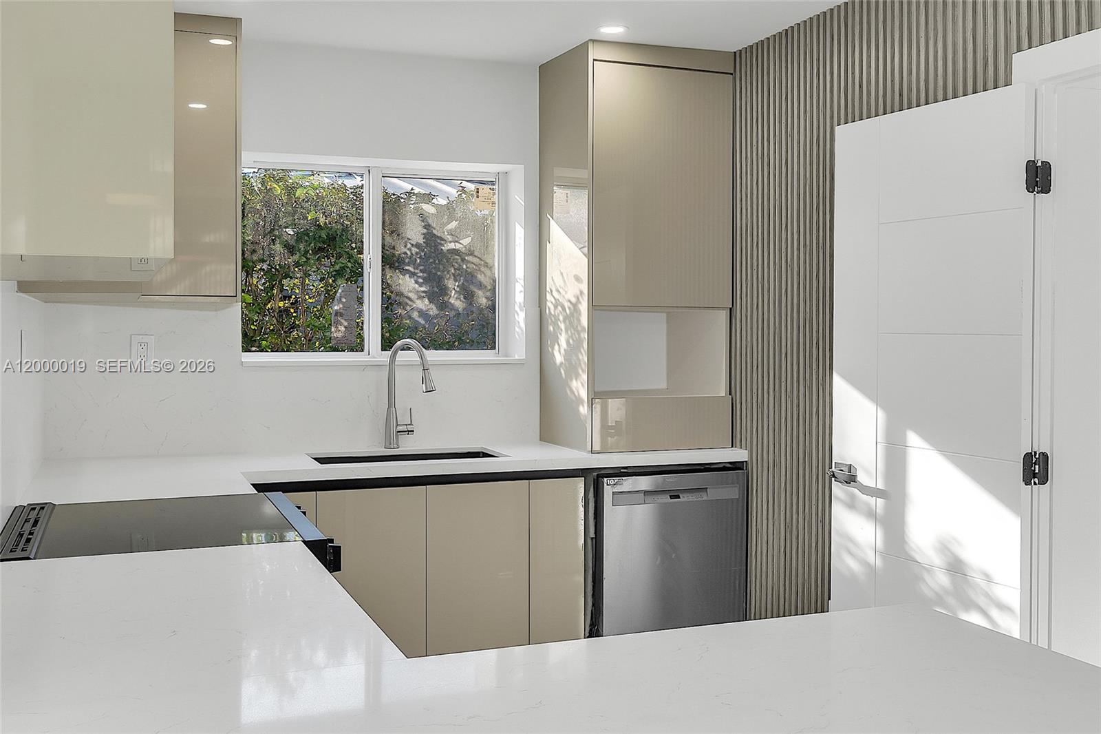 CORAL WAY CENTER AMD - Residential