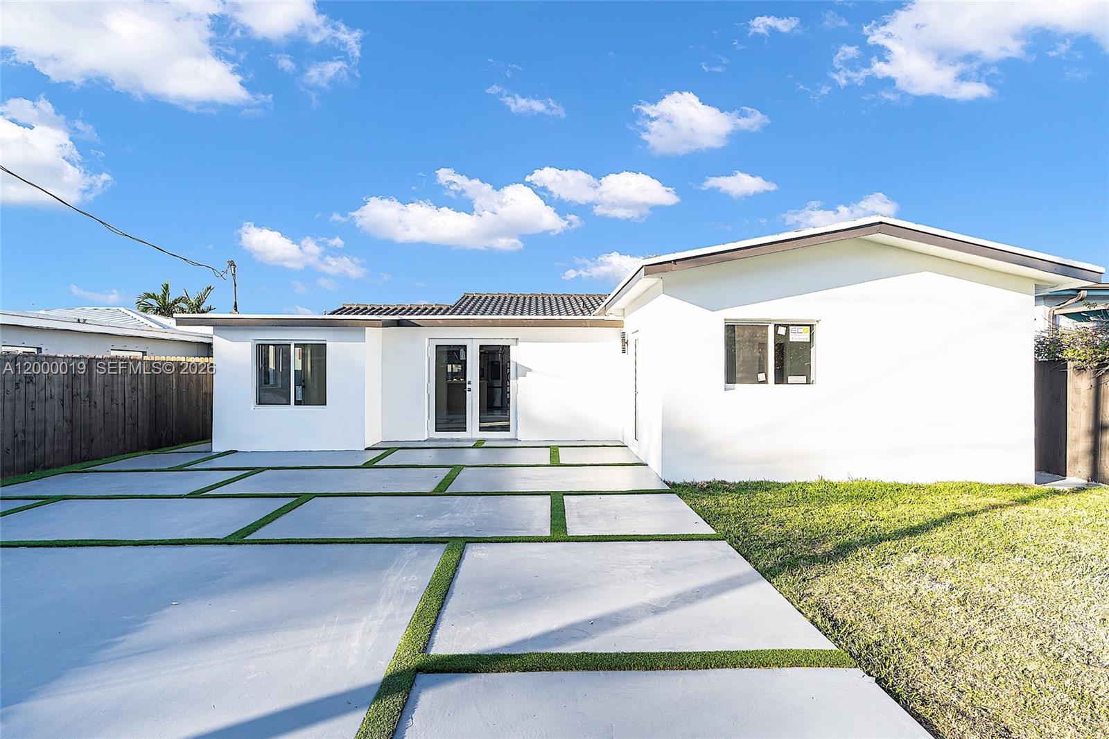 CORAL WAY CENTER AMD - Residential