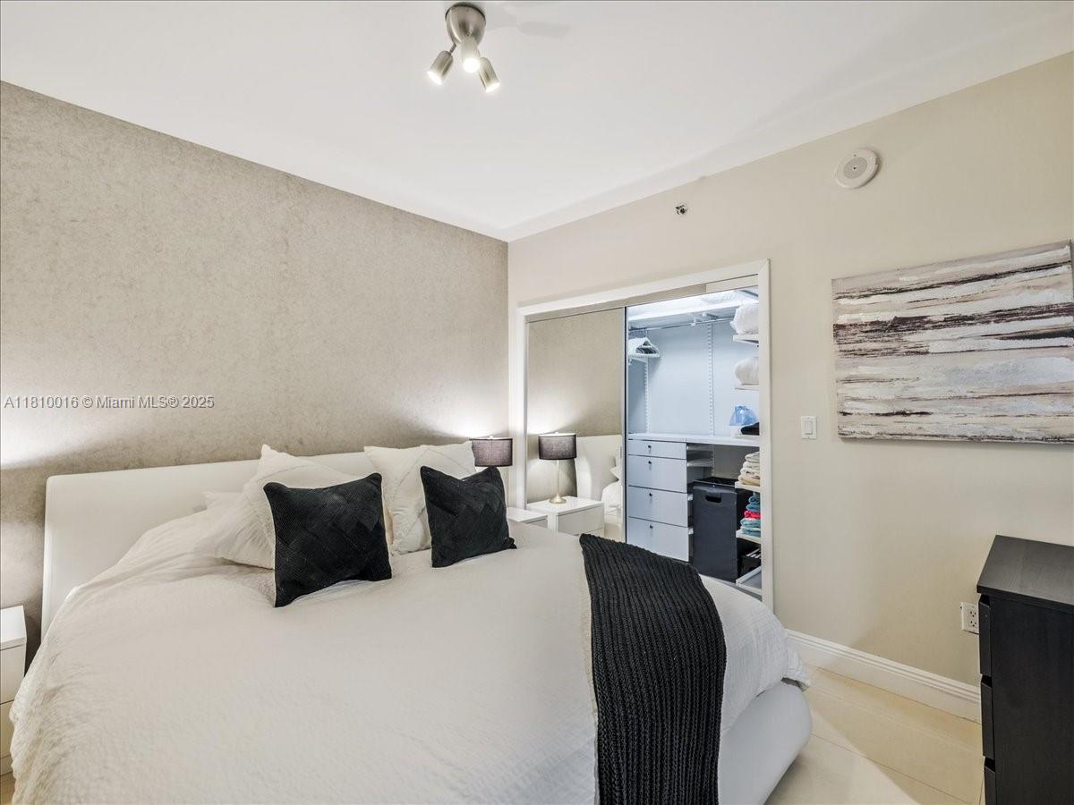 BEACH CLUB TWO CONDO - Residential