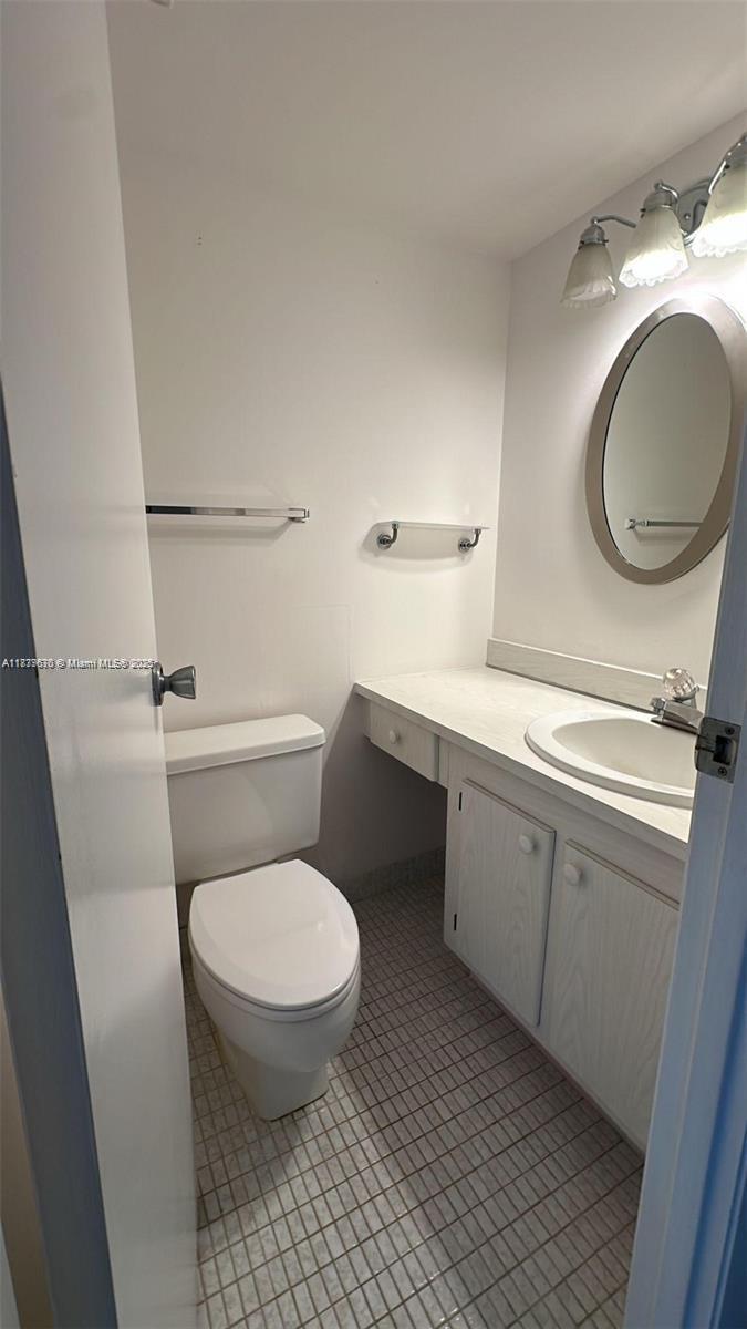 CORONADO CONDO- TOWER II - Residential