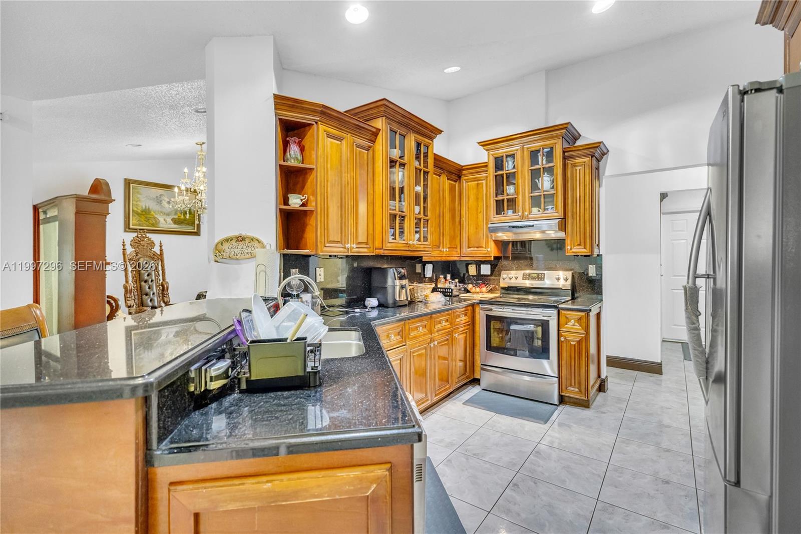 WHITEHORSE ESTATES 2 - Residential Lease