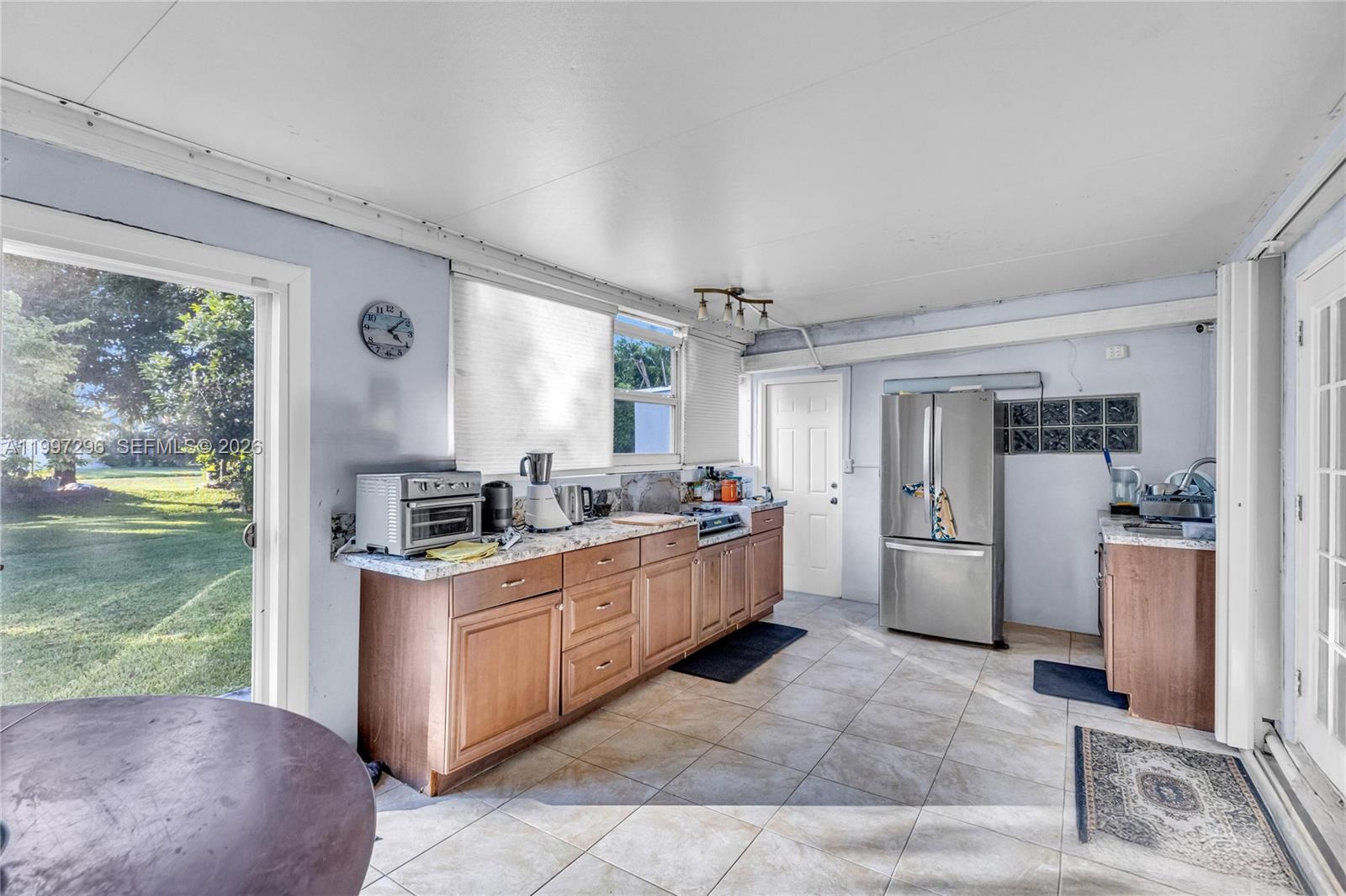 WHITEHORSE ESTATES 2 - Residential Lease