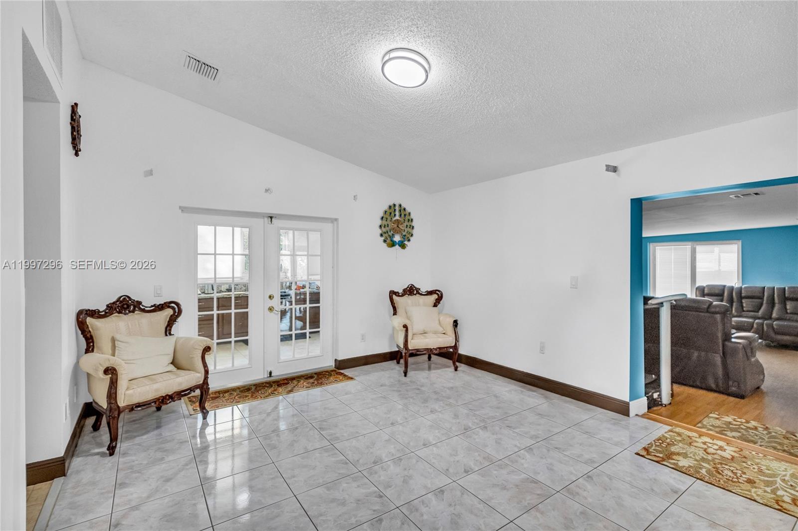 WHITEHORSE ESTATES 2 - Residential Lease