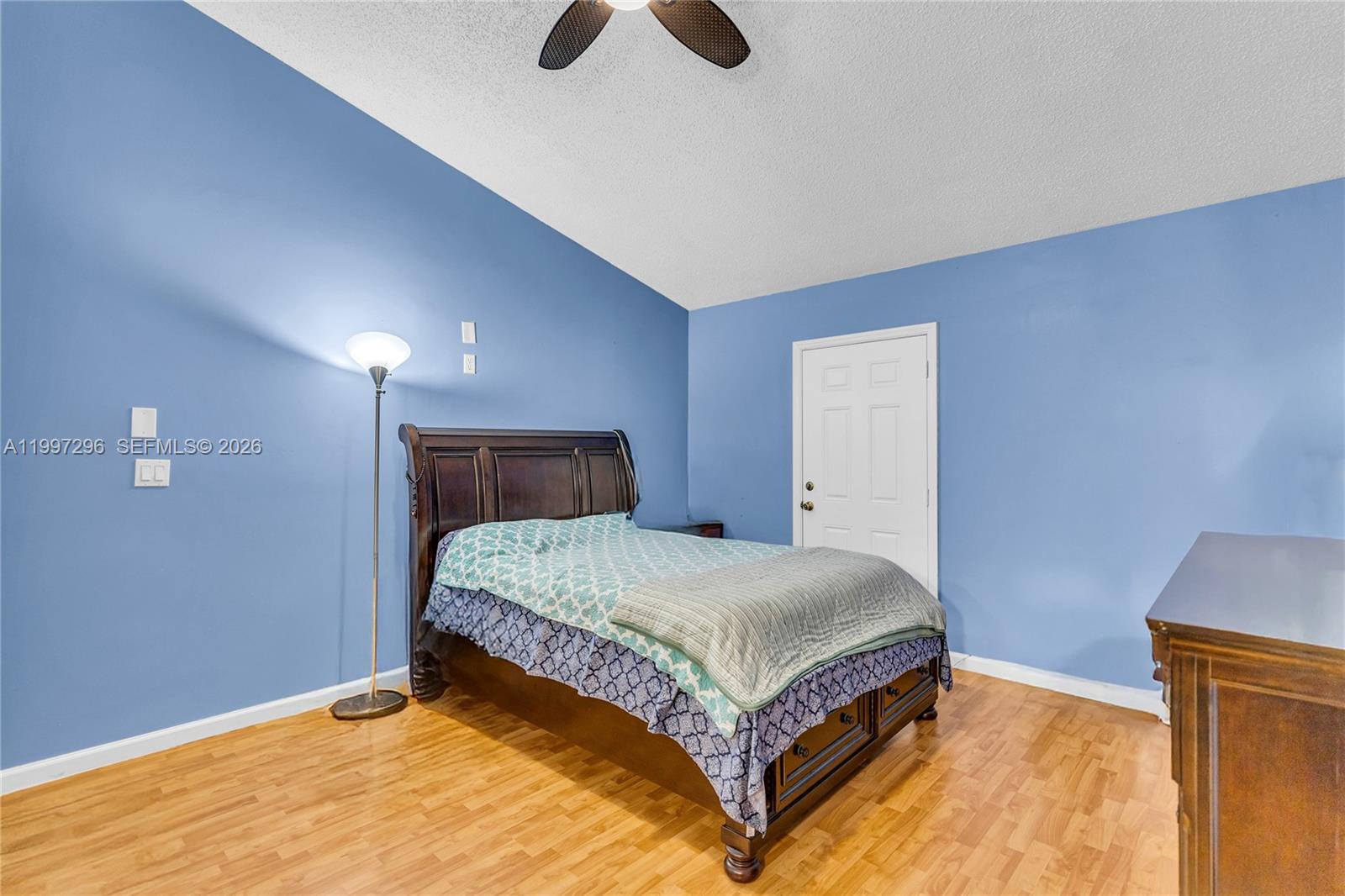 WHITEHORSE ESTATES 2 - Residential Lease