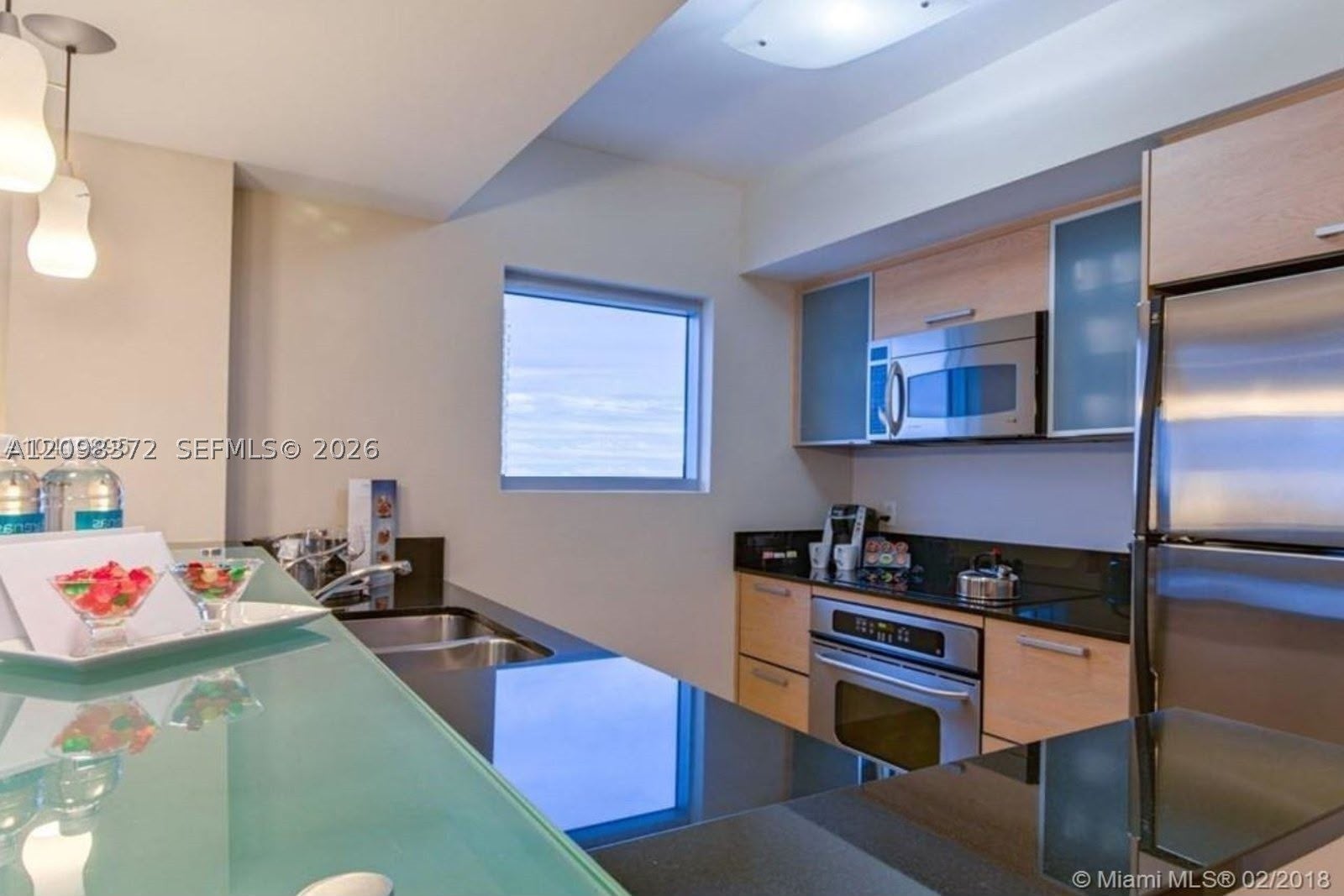 18683 Collins Ave 701, Sunny Isles Beach, FL, 33160/$1,400,000 3 18683 Collins Ave 701