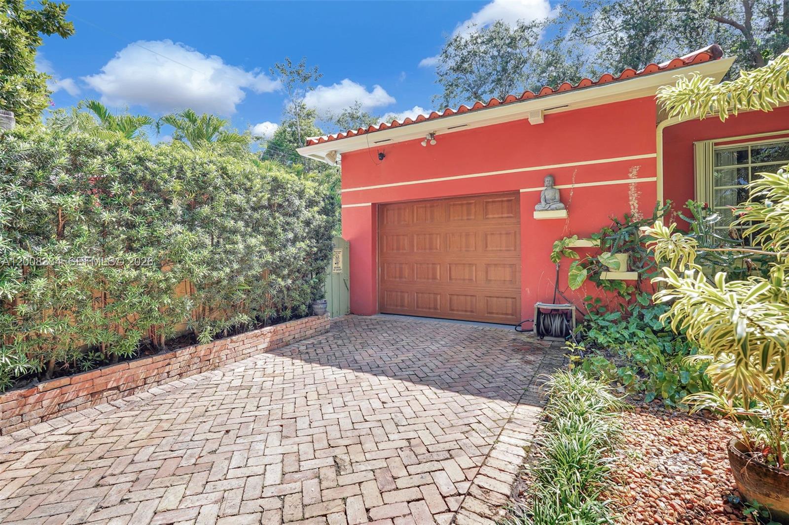 MIAMI SHORES SEC 3 - Residential