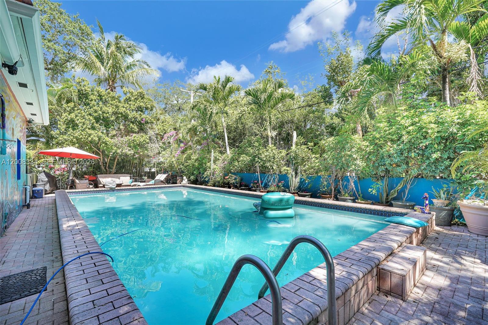 MIAMI SHORES SEC 3 - Residential