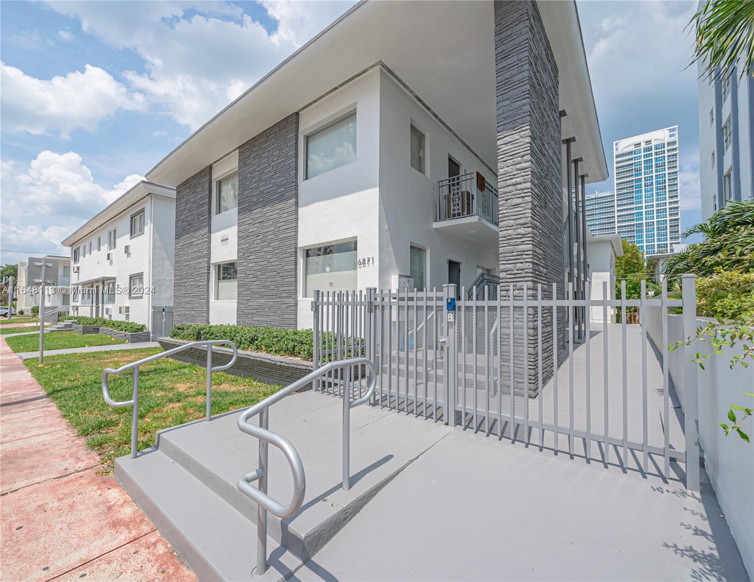 6871 Abbott Ave 4, Miami Beach, Miami-Dade County, Florida - 3 Bedrooms  
1 Bathrooms - 