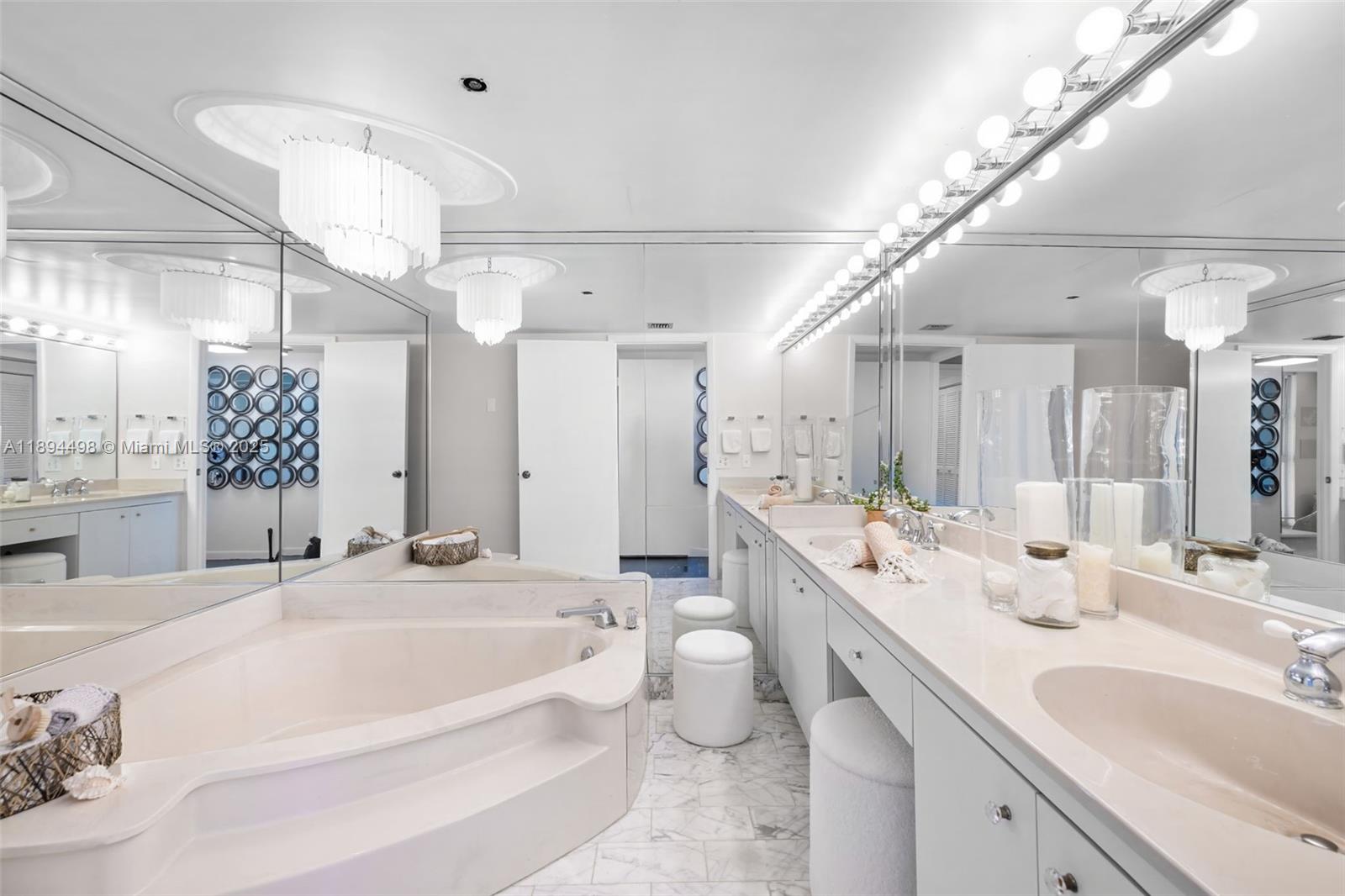 THE TOWERS OF QUAYSIDE CO - Residential